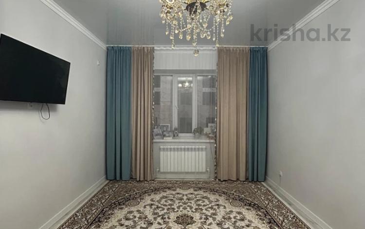 2-бөлмелі пәтер · 80 м² · 1/5 қабат, Алтын орда ш/а., бағасы: 29 млн ₸ в Актобе, мкр. Алтын орда — фото 2