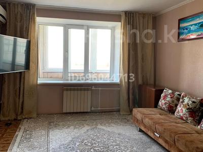 3-бөлмелі пәтер, 60 м², 9/10 қабат, мкр 5, Молдагуловой 6 — Вечный огонь, бағасы: 16.5 млн 〒 в Актобе, мкр 5