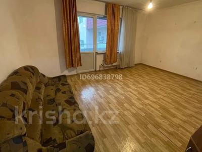 2-бөлмелі пәтер, 61 м², 5/6 қабат, мкр Кокжиек 33, бағасы: 24 млн 〒 в Алматы, Жетысуский р-н