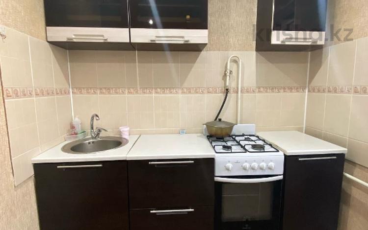 1-комнатная квартира · 35 м² · 5/5 этаж, мкр 8, Братьев Жубановых за 10.5 млн 〒 в Актобе — фото 5