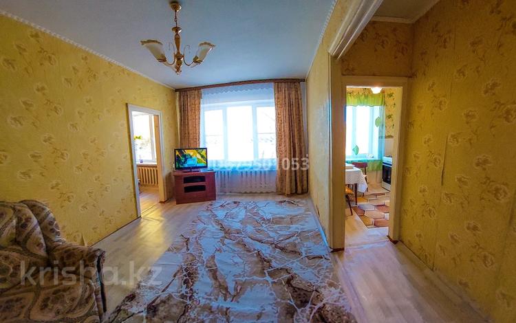 2-бөлмелі пәтер · 46 м² · 2/2 қабат, Рыскулбекова 36 — Возле АО ТНК КАЗХРОМ ФИЛИАЛ ДГОК, бағасы: 12 000 ₸ в Хромтау — фото 2