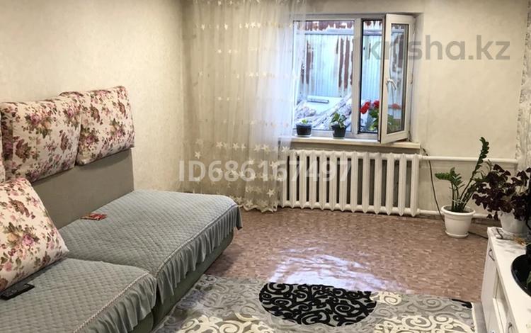 Отдельный дом · 3 комнаты · 49.5 м² · 4 сот., Косанова за 15 млн ₸ в Семее — фото 9