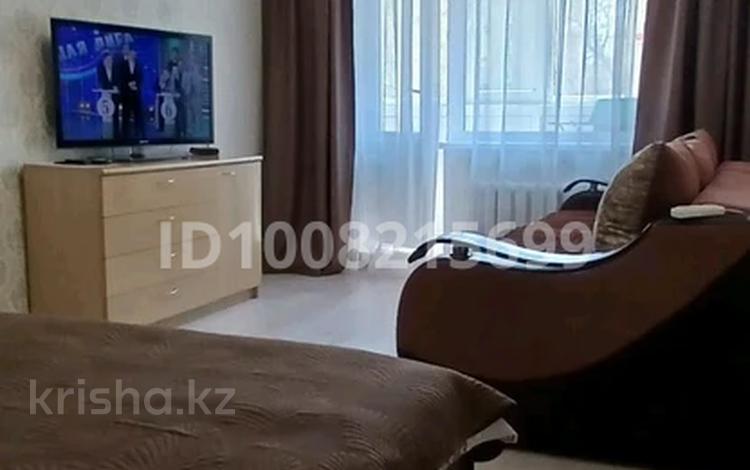 1-бөлмелі пәтер · 34 м² · 2/5 қабат, Ауэзова 161 — Центр, гор.парк, бағасы: 2 500 ₸ в Петропавловске — фото 2