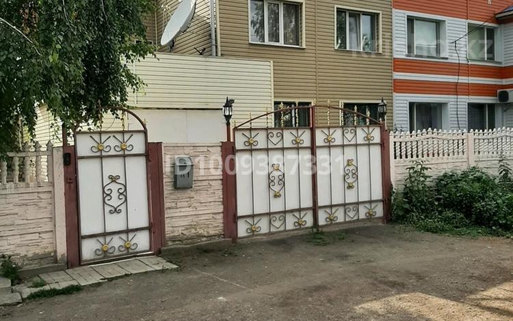 Часть дома · 7 комнат · 180 м² · 12.6 сот., Автобазовский проезд 14 — СТО "ЮРКИ " за 38 млн ₸ в Экибастузе — фото 2