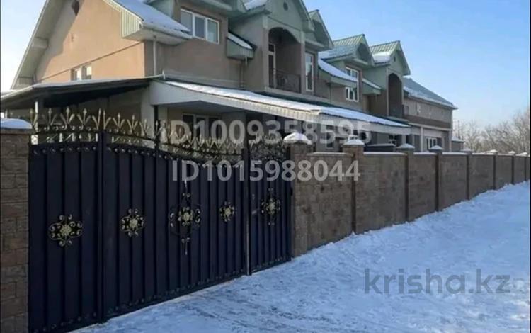 Часть дома · 8 комнат · 279 м² · 8 сот., мкр Калкаман-2, Мкр Калкаман-2 Казыбекова 100 за 110 млн ₸ в Алматы, Наурызбайский р-н — фото 2