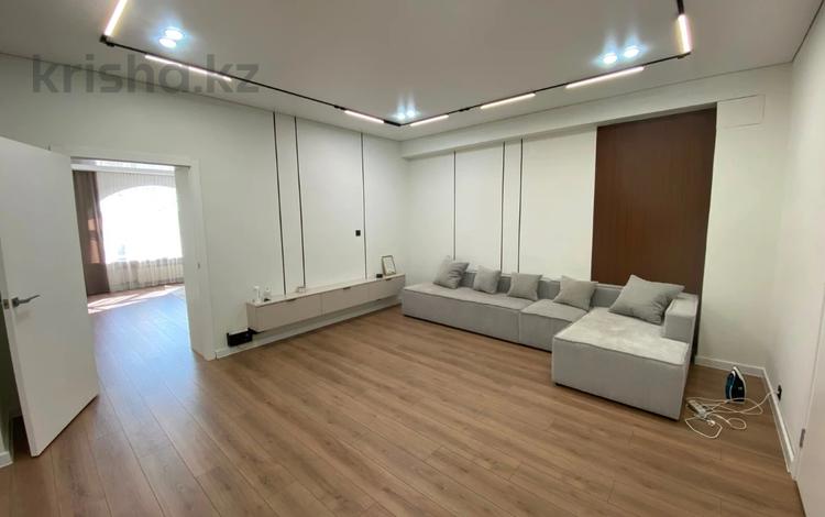 3-комнатная квартира · 90 м² · 8/8 этаж, Санкибай батыра за 33 млн ₸ в Актобе — фото 3