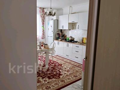 2-комнатная квартира · 75 м² · 1/9 этаж, мкр. Алмагуль, Алмагуль — 7 поликлиника, 10 школа, казахская национальная гимназия за 32 млн ₸ в Атырау