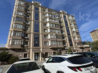 2-комнатная квартира · 77 м² · 2/9 этаж, мкр Центральный, Валиханова 13-21 за 34 млн ₸ в Атырау