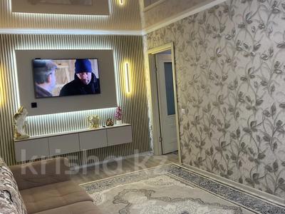 3-комнатная квартира · 60 м² · 4/5 этаж, Х. Доспанова за 19 млн 〒 в Уральске, мкр Школьник