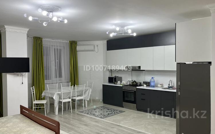 1-комнатная квартира · 53 м² · 6/6 этаж, Авангард 2 микрорайон 6Ав за 200 000 ₸ в Атырау, мкр Авангард-2 — фото 2