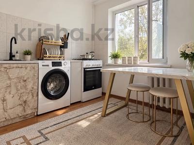1-комнатная квартира · 33 м² · 2/4 этаж, мкр №8 24 — ТРЦ «Москва» за 24 млн ₸ в Алматы, Ауэзовский р-н