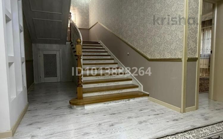 Отдельный дом · 9 комнат · 200 м² · 13 сот., мкр Ракуша, Т. Бокашев 5 а за 82 млн ₸ в Атырау — фото 2