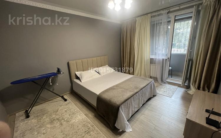 1-комнатная квартира · 40 м² · 1/12 этаж, мкр Акбулак 111 — Алматы Арена за 15 000 ₸ в Алатауский р-н — фото 2