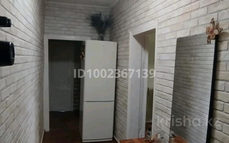 3-комнатная квартира · 62.6 м² · 1/2 этаж, Саратовская за 8 млн ₸ в  — фото 2