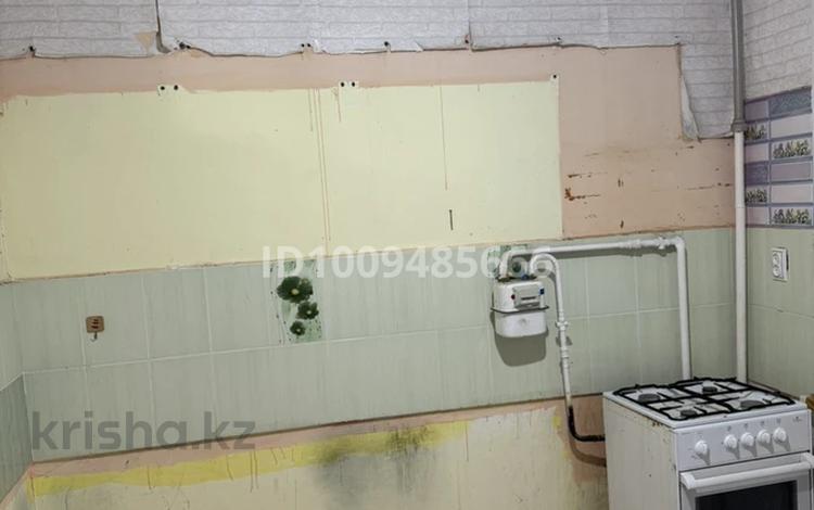 3-комнатная квартира · 63.8 м² · 2/2 этаж, Рәтай Сұлтанбеков 4 за 6.2 млн ₸ в Каратау — фото 2