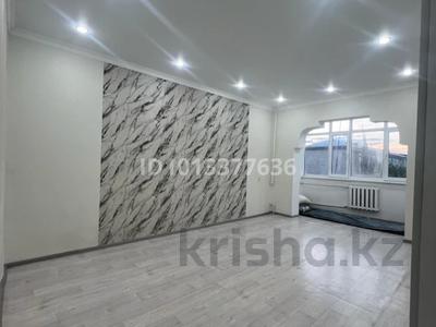3-бөлмелі пәтер · 70 м² · 4/5 қабат, Мынбулак ш/а. 7, бағасы: 20 млн ₸ в Таразе,  мкр Мынбулак