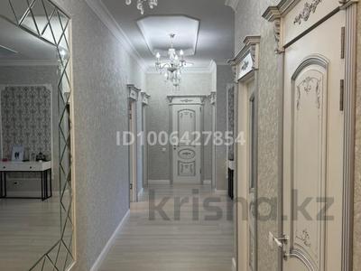 4-бөлмелі пәтер · 120 м² · 9/10 қабат, Абикен Бектуров 3 — Достык-А.Бектуров, бағасы: 750 000 ₸ в Астане, Есильский р-н