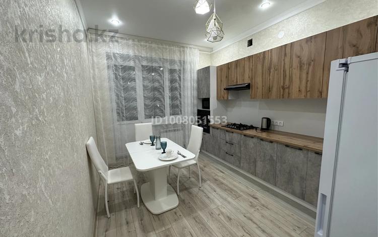 1-бөлмелі пәтер · 52 м² · 5/9 қабат, мкр. Алтын орда, А. Молдагуловой 62/2, бағасы: 12 000 ₸ в Актобе — фото 2
