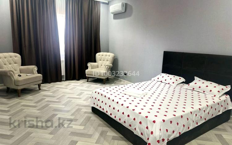 1-бөлмелі пәтер · 45 м², мкр. Алтын орда, Курмыш, бағасы: 13 000 ₸ в Актобе — фото 2