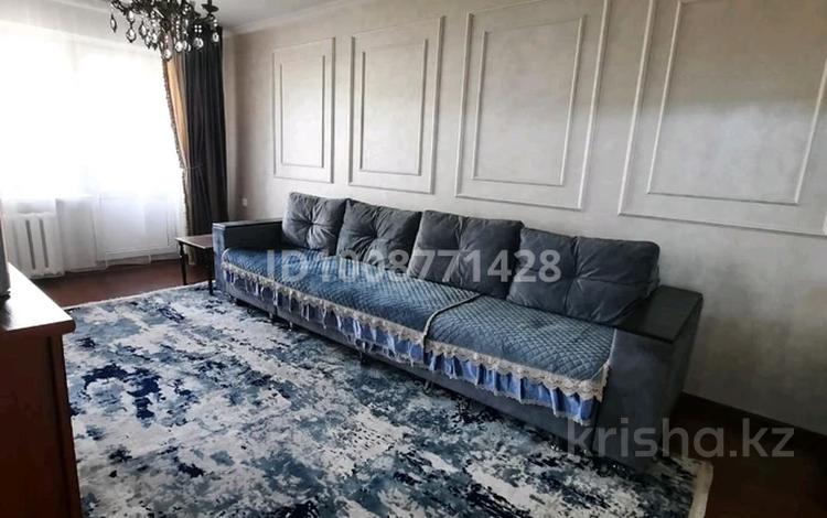 2-бөлмелі пәтер · 47 м² · 3/4 қабат, Абылайхана 28, бағасы: 18 000 ₸ в Алматы, Алмалинский р-н — фото 2