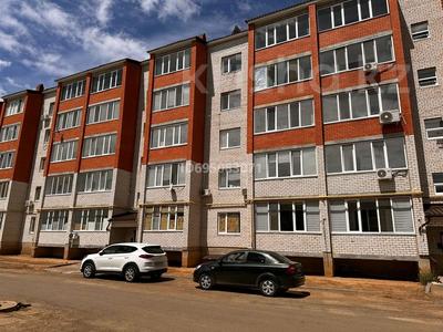 2-бөлмелі пәтер · 81 м² · 5/5 қабат, Северо-Восток ш/а., Мкр Циолковского 5А к2, бағасы: 25 млн ₸ в Уральске, мкр Северо-Восток