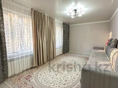 3-комнатная квартира · 56 м² · 1/5 этаж, талдыкорган 4мкр за 23 млн ₸ в Талдыкоргане, мкр Жастар