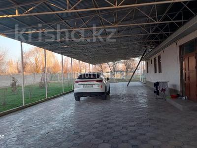 Жеке үй · 4 бөлме · 360 м² · , Ш. Уалиханова 24, бағасы: 36 млн ₸ в Жамбылской обл., Байзак