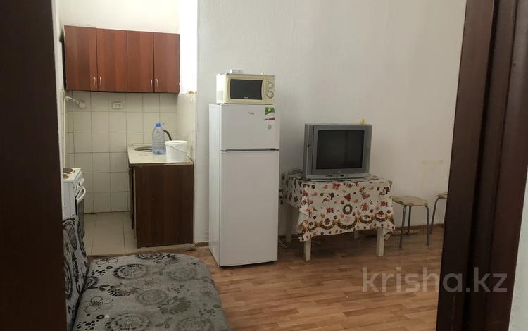 3-комнатная квартира, 60 м², 3/3 этаж помесячно, Камысты 35/а — Алаш