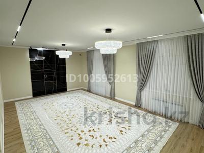 Жеке үй · 5 бөлме · 220 м² · 18 жүзд., Жұмыскер ш/а., 14 4, бағасы: 82 млн ₸ в Атырау, мкр Жумыскер
