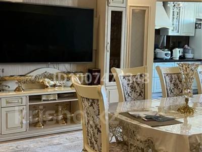 4-бөлмелі пәтер · 121.5 м² · 8/10 қабат, Сейфуллина — Курмангазы, бағасы: 210 млн ₸ в Алматы, Алмалинский р-н