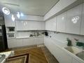 Отдельный дом · 5 комнат · 200 м² · 5.3 сот., Водник 7 — С.ш. 34 за 49 млн 〒 в Бирлик — фото 3