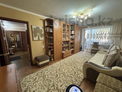 2-комнатная квартира · 44.3 м² · 3/5 этаж, Майкудук, 14й микрорайон 34 за 10.8 млн 〒 в Караганде, Алихана Бокейханова р-н