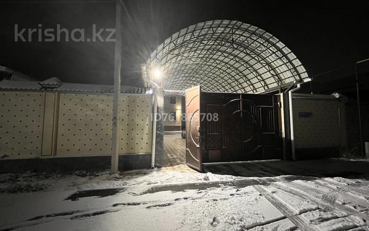 Отдельный дом · 5 комнат · 304.5 м² · 8 сот., 193-й квартал, 193-й квартал 841 — Мкр.Пахтакор улица Аксарай за 125 млн 〒 в Шымкенте, Енбекшинский р-н — фото 2