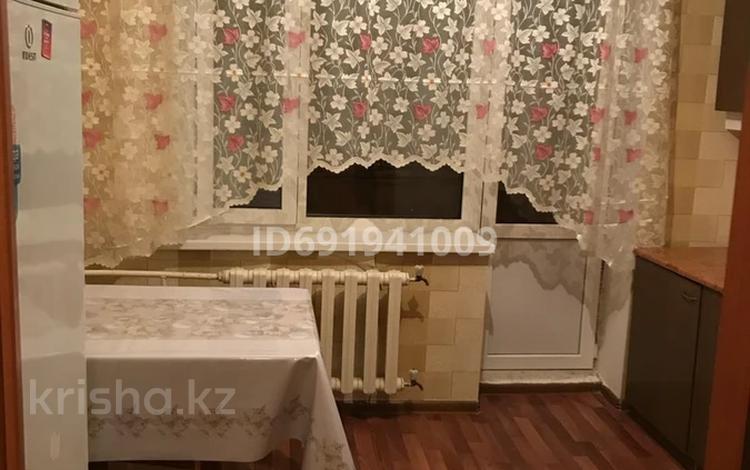 2-комнатная квартира, 50 м², 5/5 этаж, Ракишевп 21 — выше коммунального рынка