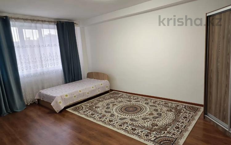 1-бөлмелі пәтер · 45 м² · 5/6 қабат, 17-ш/а. 70, бағасы: 125 000 ₸ в Актау, 17-й мкр — фото 2