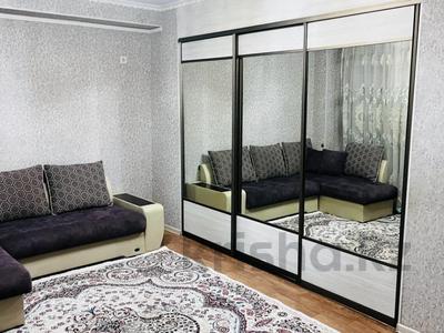 2-комнатная квартира, 46 м², 7/9 этаж помесячно, мкр Астана 89 за 150 000 〒 в Шымкенте, Каратауский р-н