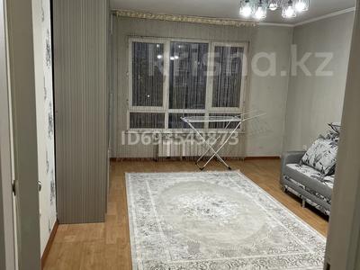 1-комнатная квартира, 45 м², 2/9 этаж помесячно, мкр Аккент 35 за 170 000 〒 в Алматы, Алатауский р-н