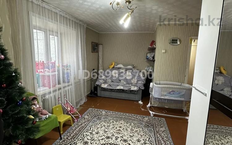 1-комнатная квартира, 32 м², 4/5 этаж, Байтурсынова 4 за 10.5 млн 〒 в Семее — фото 2