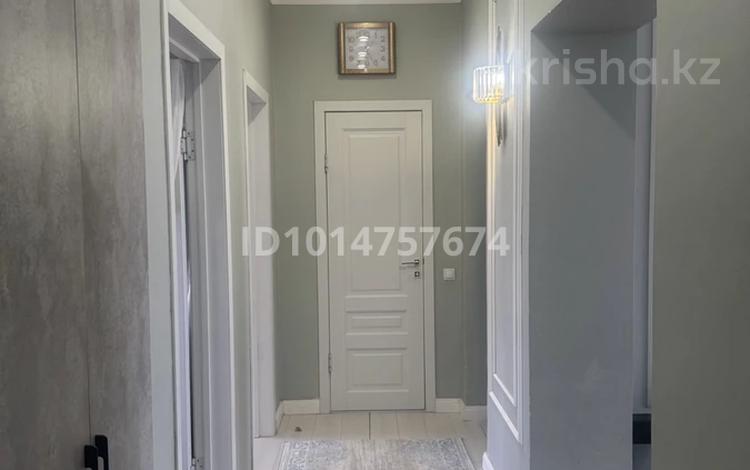 3-бөлмелі пәтер · 87.7 м² · 4/5 қабат, 30-шағынаудан, муканова 53/1 — муканова, бағасы: 45.5 млн ₸ в Караганде, Казыбек би р-н — фото 2