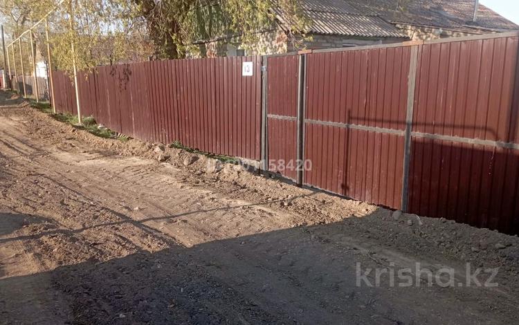 Отдельный дом · 3 комнаты · 70 м² · 6 сот., Набережная — Центр за 4 млн ₸ в Денисовке — фото 2