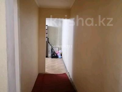 2-комнатная квартира · 46 м² · 2/5 этаж, Майкудук, Майкудук, 16й микрорайон 47 — Майлина за 13 млн ₸ в Караганде, Алихана Бокейханова р-н