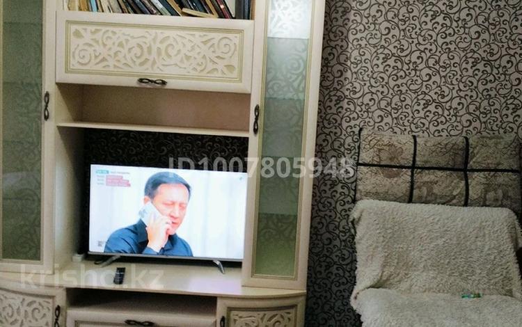1-комнатная квартира · 35 м² · 4/5 этаж, Майкудук, Майкудук, 12й микрорайон 1 за 1 500 ₸ в Караганде, Алихана Бокейханова р-н — фото 2