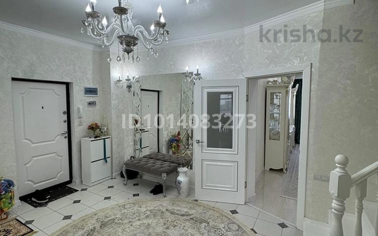6-бөлмелі пәтер · 170 м² · 5/5 қабат, 12 ш/а. 32, бағасы: 58 млн ₸ в Актобе, мкр 12 — фото 2