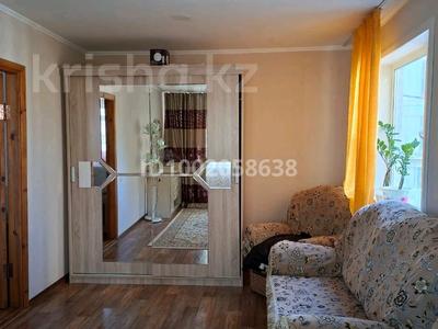 2-бөлмелі пәтер · 48.7 м² · 2/5 қабат, Байконурова 110 — Возле рынка Шаруа, бағасы: 18.5 млн ₸ в Жезказгане