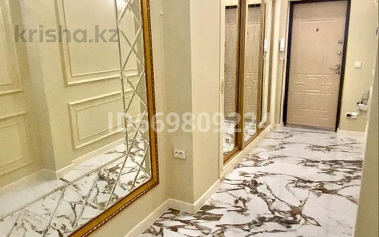 3-комнатная квартира · 110 м² · 3/4 этаж, Авангард-2 мкр за 62 млн ₸ в Атырау, мкр Авангард-2 — фото 26