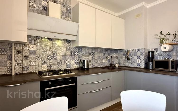 2-бөлмелі пәтер · 60.2 м² · 4/6 қабат, жасоркен 2г, бағасы: 33 млн ₸ в Атырау — фото 2