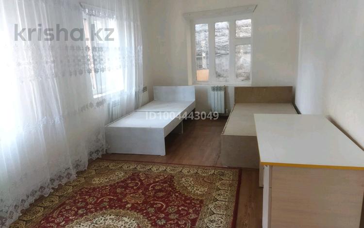 Отдельный дом · 1 комната · 20 м², Островского 38 — Сейфуллина Еркудская за 110 000 ₸ в Алматы, Жетысуский р-н — фото 2