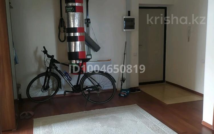 2-бөлмелі пәтер · 90 м² · 17/22 қабат, Калдаякова — Тауельсиздык- Калдаякова, бағасы: 43.5 млн ₸ в Астане, Алматы р-н — фото 2