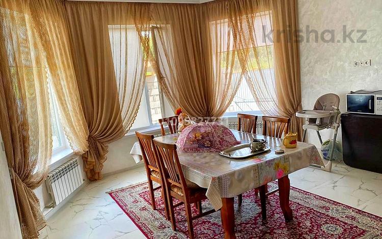 Отдельный дом · 5 комнат · 200 м² · 5 сот., 089 уч. квартал 1073/611 за 42 млн 〒 в  — фото 2