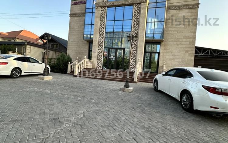 Свободное назначение, офисы, магазины и бутики · 600 м² за 2.7 млн 〒 в Шымкенте — фото 2
